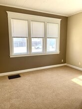 305 8th Ave S in St. Cloud, MN - Foto de edificio - Building Photo