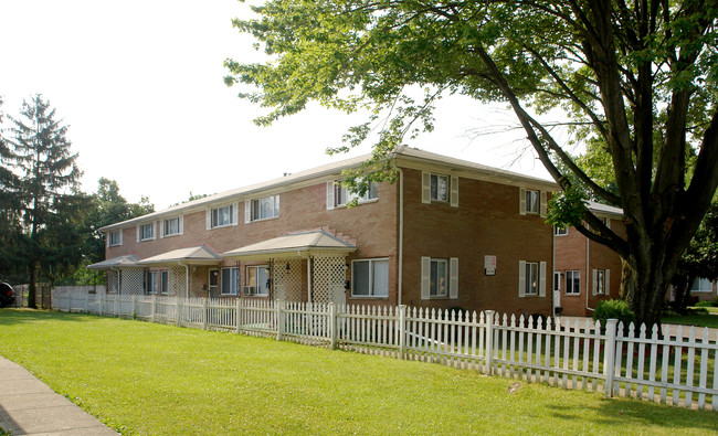 North Meadows in Columbus, OH - Foto de edificio - Building Photo