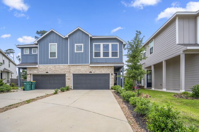 613 Royal Arch Dr in Conroe, TX - Building Photo - Building Photo