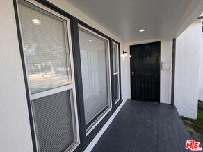 3966 S Victoria Ave in Los Angeles, CA - Building Photo - Building Photo