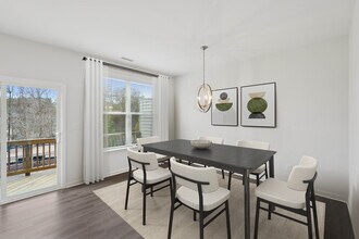 Avalon Townhomes Brier Creek in Morrisville, NC - Foto de edificio - Building Photo