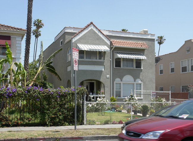 178 N Normandie Ave in Los Angeles, CA - Building Photo - Building Photo