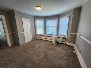 200 S West St in Royal Oak, MI - Building Photo - Building Photo