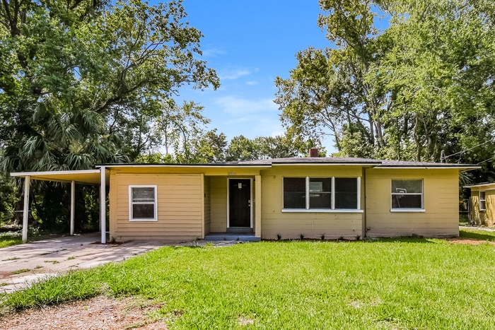 2844 Myra St in Jacksonville, FL - Foto de edificio