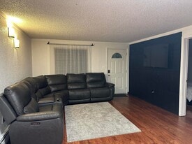 2010 Carr Ave in Fairbanks, AK - Building Photo