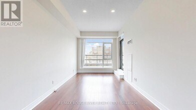 8110 Birchmount Rd in Markham, ON - Building Photo - Building Photo