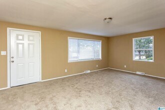 1032 26th Ave N in Hueytown, AL - Building Photo - Building Photo