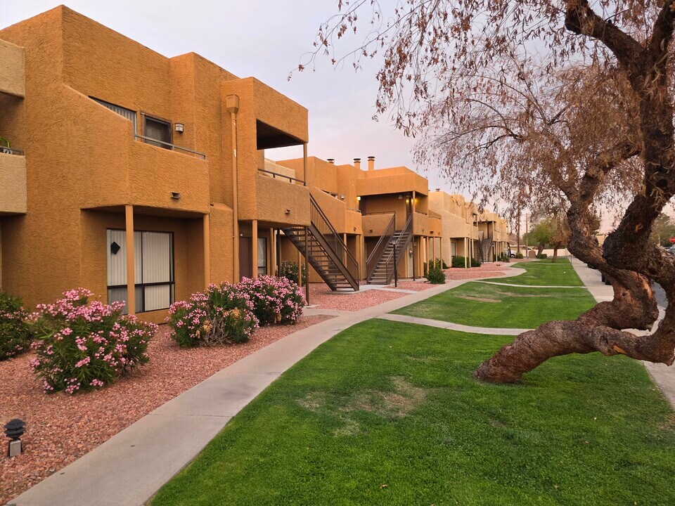 11640 N 51st Ave, Unit 11640 N 51st Avenue in Glendale, AZ - Foto de edificio