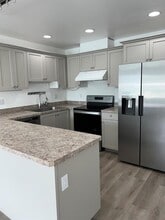 210 Noble St in Sumas, WA - Foto de edificio - Building Photo