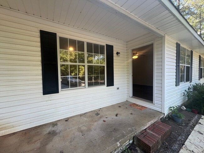 4813 Oak Meadow Dr in Northport, AL - Building Photo - Building Photo
