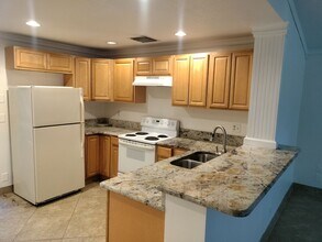 6809 Westend Ave in New Port Richey, FL - Building Photo - Building Photo