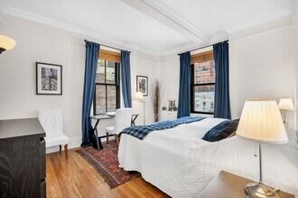 212 E 48th St in New York, NY - Building Photo - Building Photo