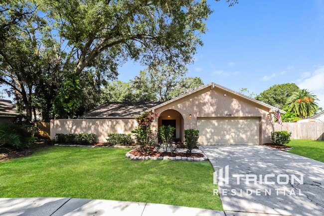 property at 3206 Shady Glen Cir