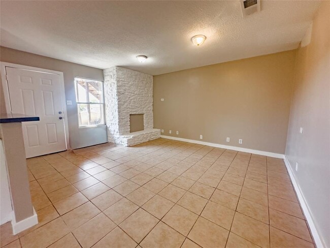 10211 Brownie Dr in Austin, TX - Building Photo - Building Photo