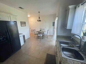 10706 International Blvd, Unit #121 in Laredo, TX - Building Photo - Building Photo