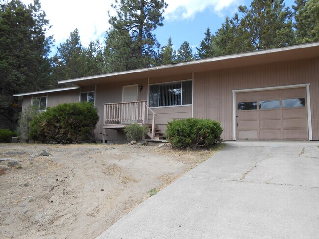 1630 NW Portland Ave in Bend, OR - Building Photo - Building Photo