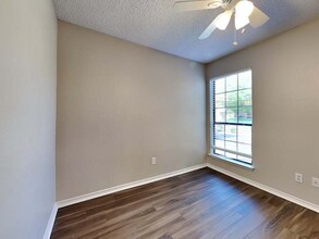 1116 Sandalwood Ln in Desoto, TX - Building Photo - Building Photo