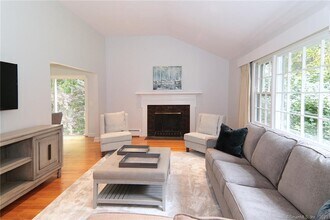 177 Brett Rd in Fairfield, CT - Building Photo - Building Photo