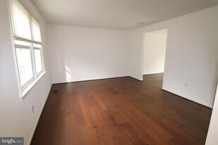 138 Sharpstead Ln in Gaithersburg, MD - Building Photo