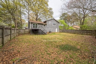 9173 Raven Dr in Jonesboro, GA - Building Photo - Building Photo