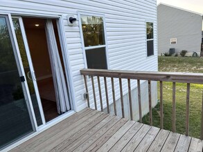 2188 Pine Valley Dr in Hamilton, OH - Building Photo - Building Photo