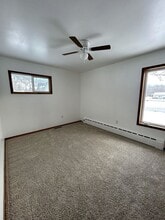 108 1st Ave SW in Medford, MN - Building Photo - Building Photo