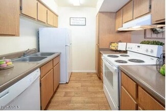 5740 N 59th Ave, Unit 1A in Glendale, AZ - Building Photo - Building Photo