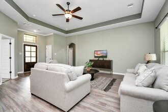 395 Hunter Rnch Wy in Dayton, TX - Building Photo - Building Photo