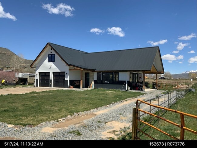 955 Chekwa Trail