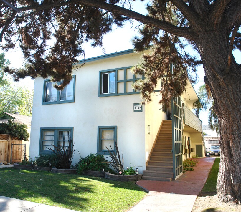 5129 Cahuenga Blvd in North Hollywood, CA - Building Photo