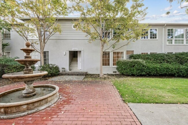 1032 19th St in Santa Monica, CA - Building Photo - Building Photo