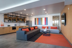 The Overland in Denver, CO - Building Photo