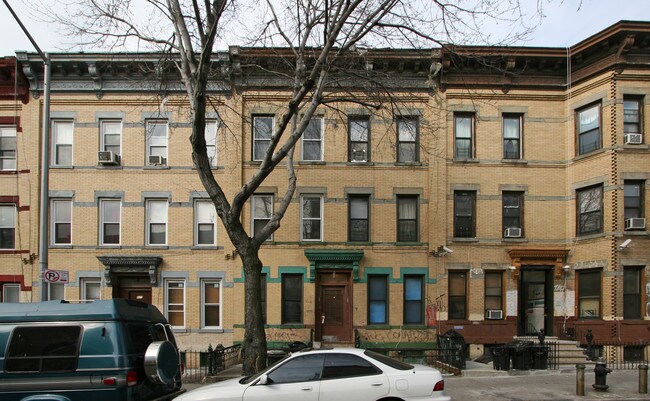 881 Hart St in Brooklyn, NY - Building Photo - Building Photo