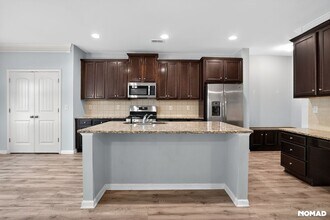 1041 Sonoma Dr SW in Lawrenceville, GA - Building Photo - Building Photo