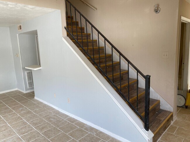 5606 Easthampton Dr, Unit A photo'