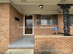 404 Pickwick Ln in North Little Rock, AR - Building Photo - Building Photo