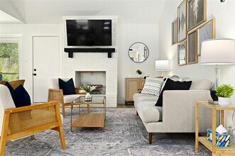 9414 Meadow Vale in Austin, TX - Building Photo - Building Photo