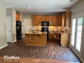 12814 Coral Sunrise Dr in Huntersville, NC - Building Photo - Building Photo