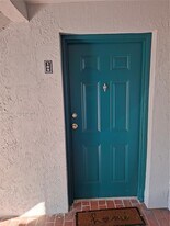 7160 NW 179th St in Hialeah, FL - Building Photo