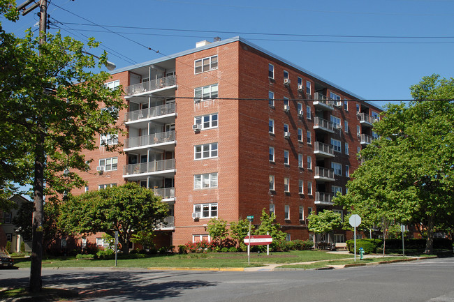 410 8th Ave in Asbury Park, NJ - Building Photo - Building Photo