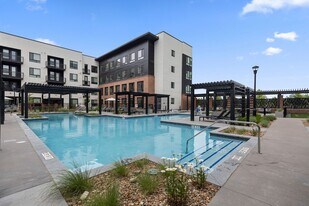 Solana Central Park in Denver, CO - Building Photo