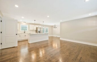 5009 Suter Dr in Nashville, TN - Building Photo - Building Photo