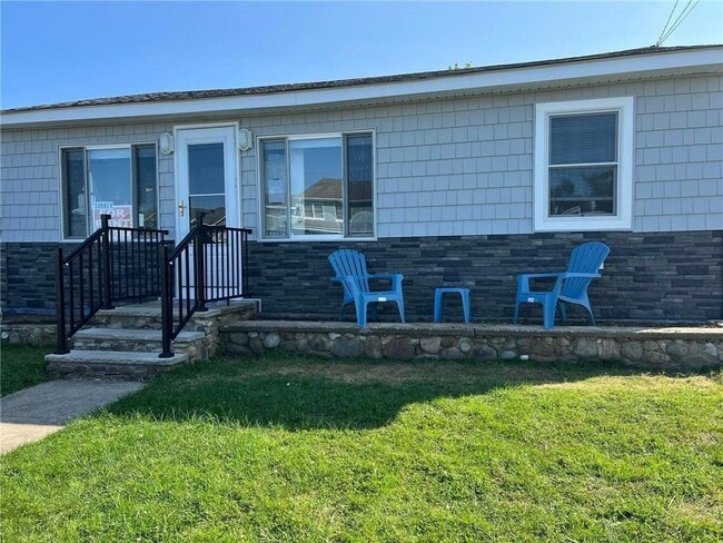 property at 4 Angell Rd