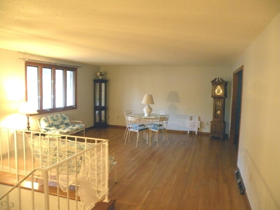 17 Brad Rd in Stoughton, MA - Building Photo