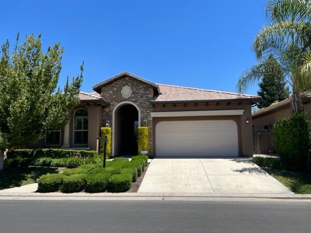 11378 N Via Montessori Dr in Fresno, CA - Foto de edificio - Building Photo