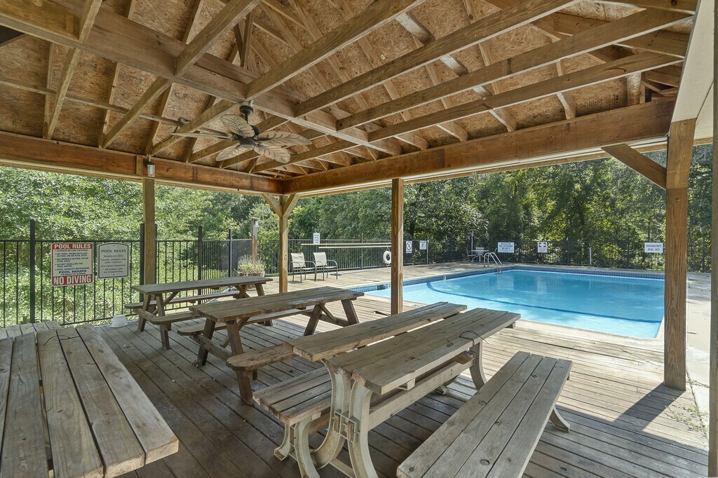 Maverick on Gilmer Apartments in Longview, TX