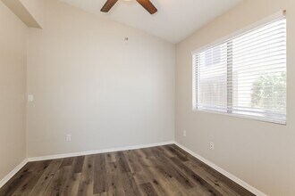 12821 W Crocus Dr in El Mirage, AZ - Building Photo - Building Photo