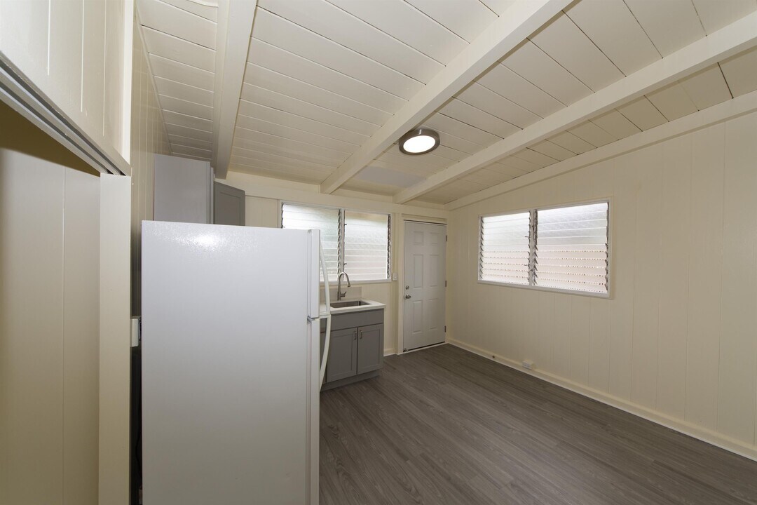 723 Hoomalimali St in Pearl City, HI - Building Photo