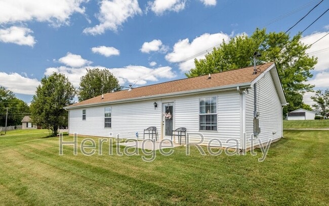 7756 Brickchase Ln in Knoxville, TN - Building Photo - Building Photo