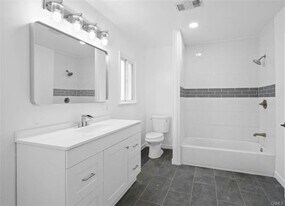 15040 Broadmoor St in Los Angeles, CA - Building Photo